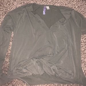 Francesca‘s cute top